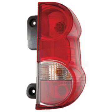 NISSAN NV200 TAIL LAMP RH DIESEL (RED WHITE RED)