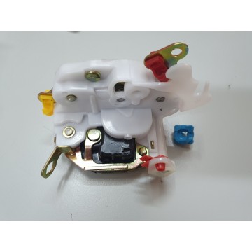 NISSAN F23 CABSTAR DOOR INNER LOCK RH