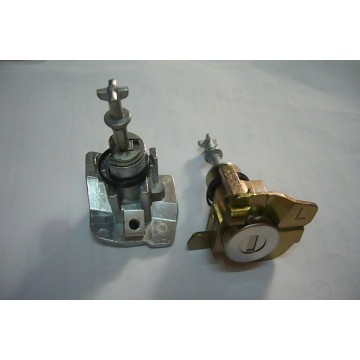 TOYOTA HIACE KDH200 DOOR LOCK SET