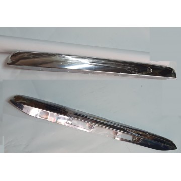 TOYOTA HIACE KDH200 TAIL LID GARNISH AND LICENSE LAMP CHROME (WITH CAMERA HOLE)