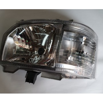 TOYOTA HIACE '2013 HEAD LAMP LH